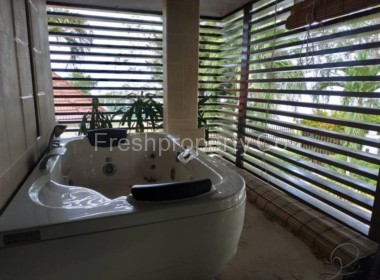 Seafront Balinese Bungalow Villa