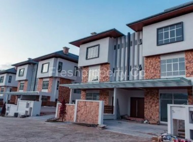 Zinnia Residences @ Facade